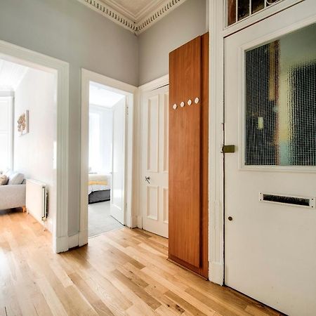 Ferienwohnung Pass The Keys Stylish 2 Bed In Heart Of West End Glasgow Exterior foto